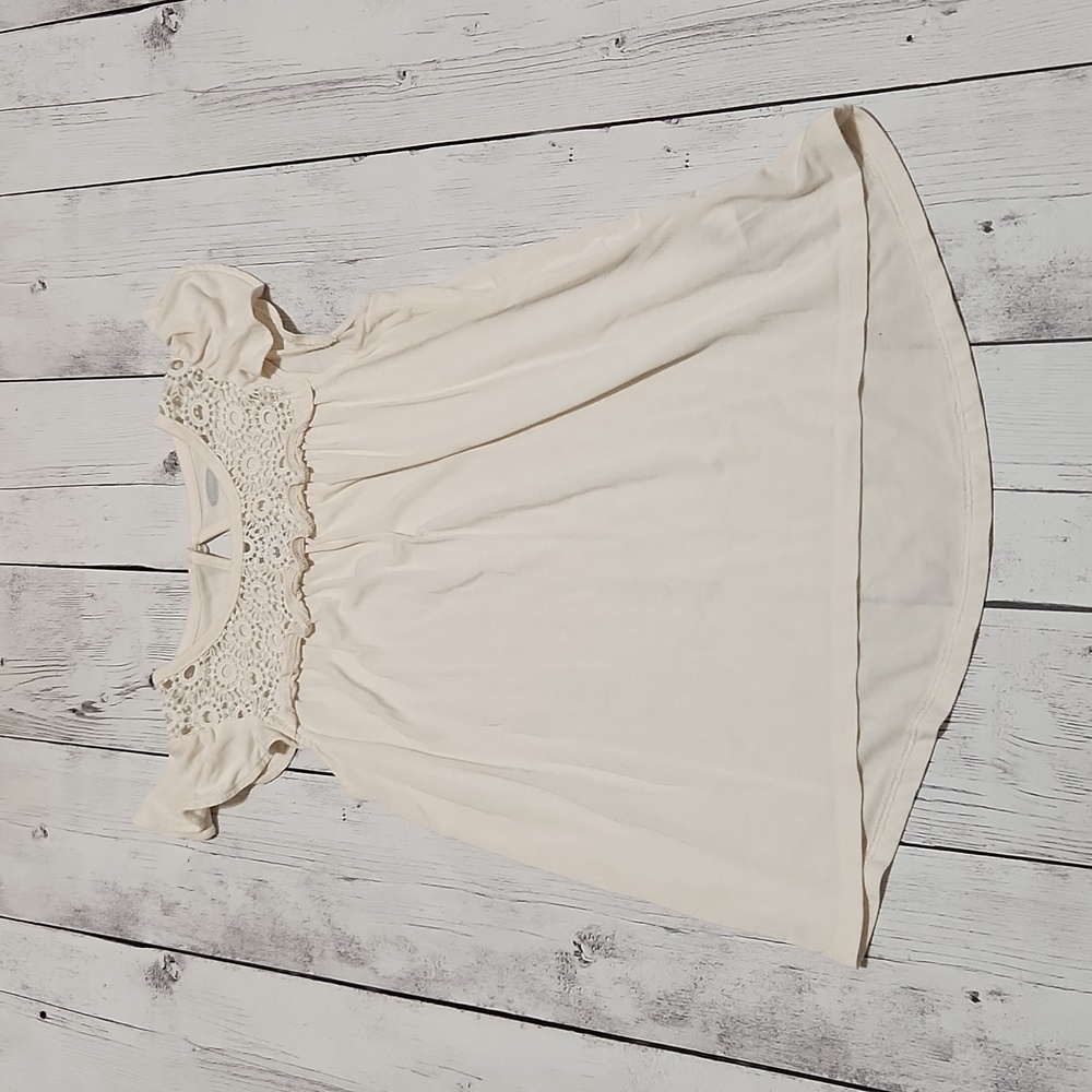 Old Navy Size XS (5) Girls cream colored flowy tank top
